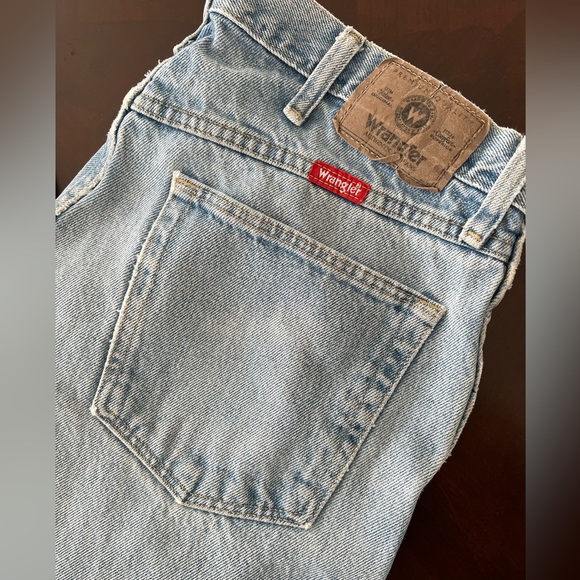 VINTAGE WRANGLER DISTRESSED JEAN - Picture 2 of 6